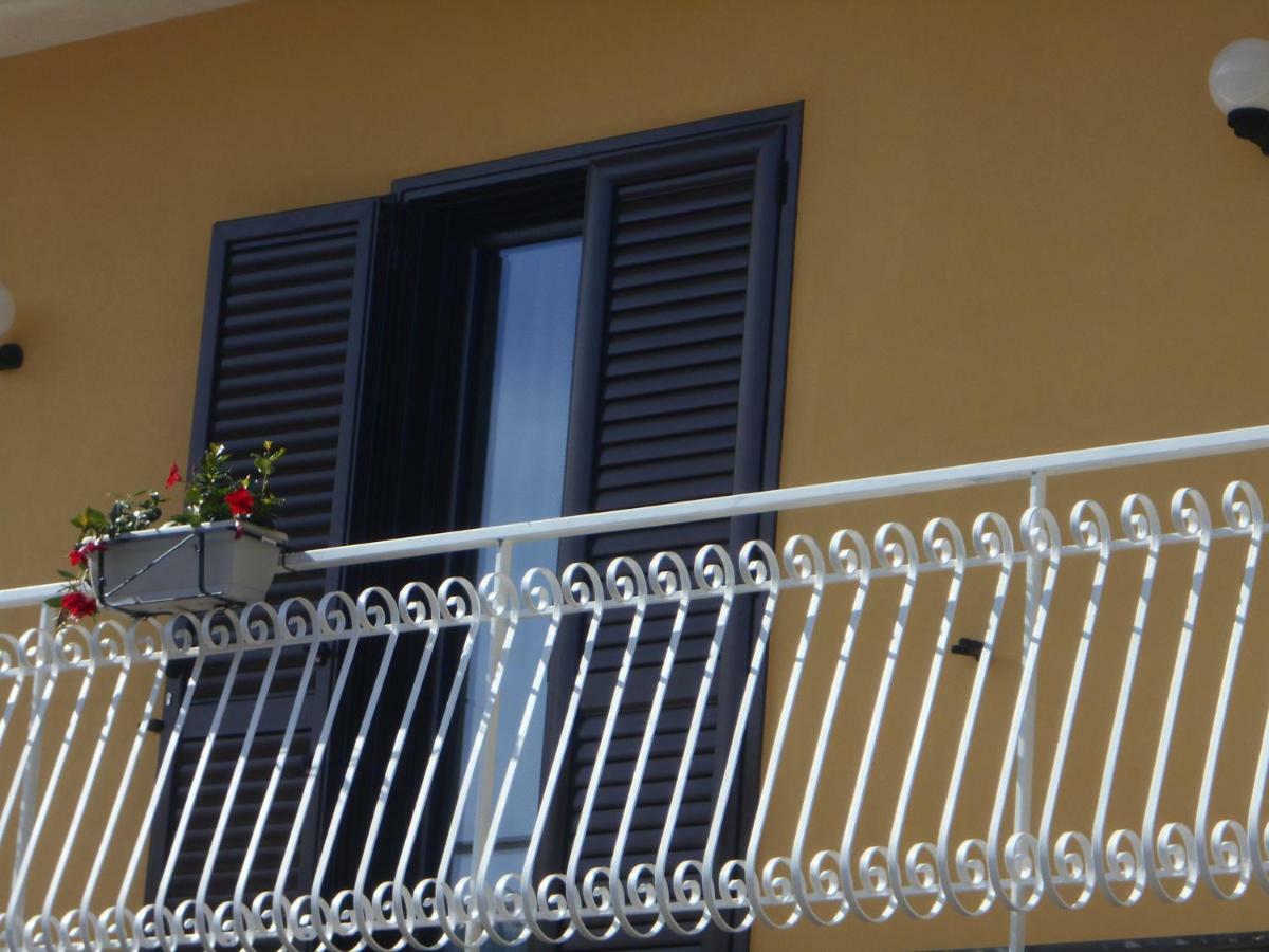 Appartamento Mare E Monti Pimonte Exterior foto